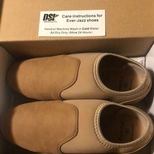 DSI ever-jazz dance shoes. size 8 women’s/6 men’s